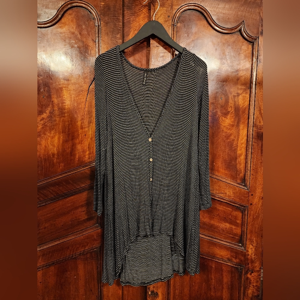 Cardigan Lightweight Made in USA Size M